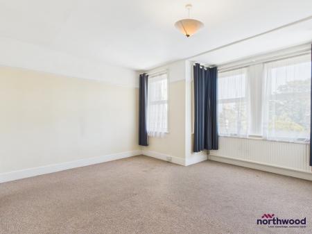 3 bedroom Terraced House to let in Royal Parade, Redoubt, Eastbourne, BN22