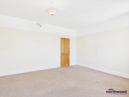 3 bedroom Terraced House to let in Royal Parade, Redoubt, Eastbourne, BN22