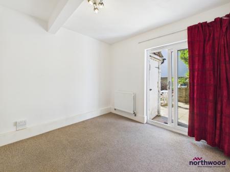 3 bedroom Terraced House to let in Royal Parade, Redoubt, Eastbourne, BN22