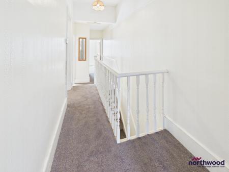 3 bedroom Terraced House to let in Royal Parade, Redoubt, Eastbourne, BN22