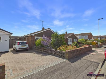 2 bedroom Bungalow for sale in Cunningham Drive, Langney Point, Eastbourne, BN23
