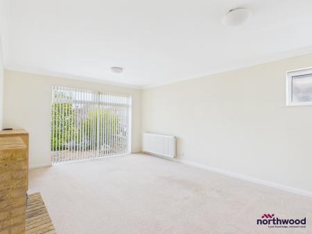 2 bedroom Bungalow for sale in Cunningham Drive, Langney Point, Eastbourne, BN23