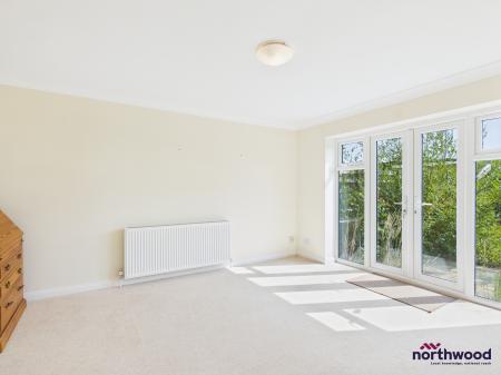 2 bedroom Bungalow for sale in Cunningham Drive, Langney Point, Eastbourne, BN23