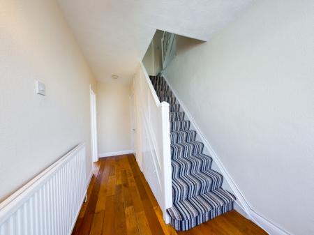 4 bedroom Terraced House to let in Queens Crescent, St Anthony's Hill, Eastbourne, BN23