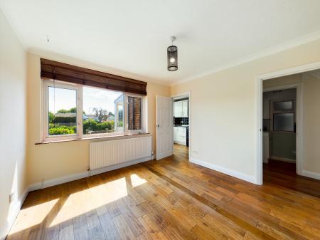 4 bedroom Terraced House to let in Queens Crescent, St Anthony's Hill, Eastbourne, BN23