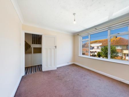 4 bedroom Terraced House to let in Queens Crescent, St Anthony's Hill, Eastbourne, BN23