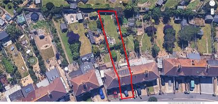 4 bedroom Terraced House to let in Queens Crescent, St Anthony's Hill, Eastbourne, BN23