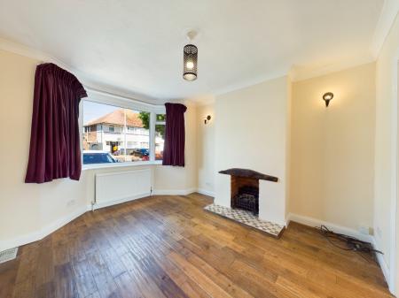 4 bedroom Terraced House to let in Queens Crescent, St Anthony's Hill, Eastbourne, BN23