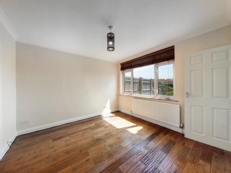 4 bedroom Terraced House to let in Queens Crescent, St Anthony's Hill, Eastbourne, BN23
