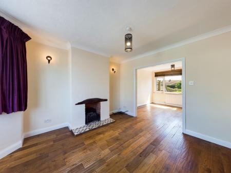 4 bedroom Terraced House to let in Queens Crescent, St Anthony's Hill, Eastbourne, BN23