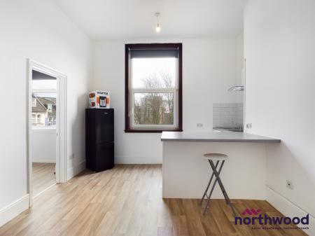 1 bedroom Flat to let in Cornwallis Gardens, Hastings, TN34