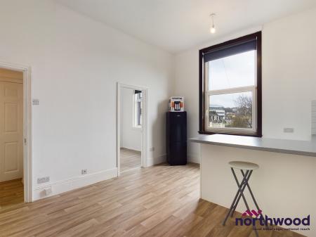 1 bedroom Flat to let in Cornwallis Gardens, Hastings, TN34