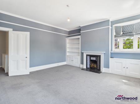 2 bedroom Flat to let in Grassington Road, Lower Meads, Eastbourne, BN20