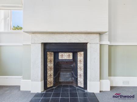 2 bedroom Flat to let in Grassington Road, Lower Meads, Eastbourne, BN20