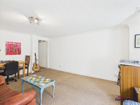 1 bedroom Flat to let in Cavendish Place, Town Centre, Eastbourne, BN21