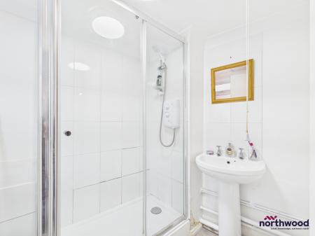1 bedroom Flat to let in Cavendish Place, Town Centre, Eastbourne, BN21