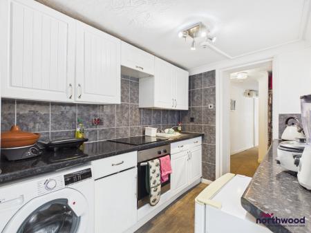 1 bedroom Flat to let in Cavendish Place, Town Centre, Eastbourne, BN21