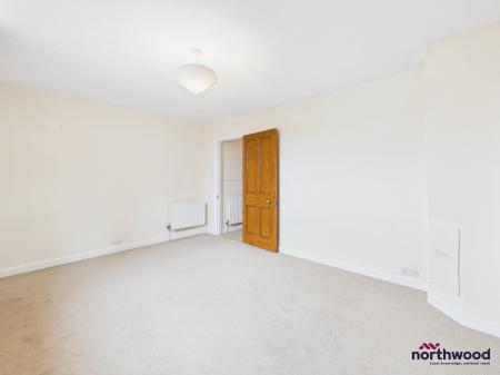 2 bedroom Flat to let in Arlington Road, Saffrons, Eastbourne, BN21