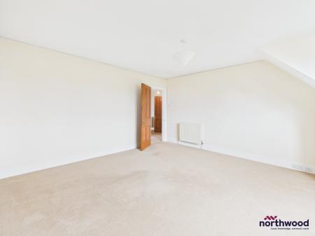 2 bedroom Flat to let in Arlington Road, Saffrons, Eastbourne, BN21