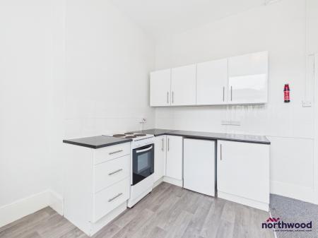 1 bedroom Flat to let in Howard Square, Eastbourne, BN21