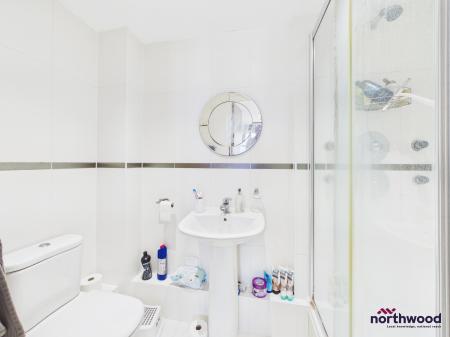 2 bedroom Apartment to let in Caroline Way, Sovereign Harbour North, Eastbourne, BN23