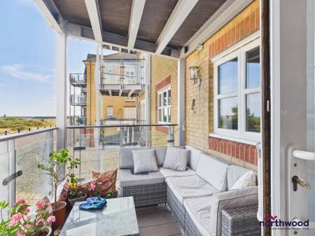 2 bedroom Apartment to let in Caroline Way, Sovereign Harbour North, Eastbourne, BN23