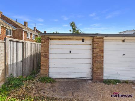 Wilton Avenue, Hampden Park, Eastbourne, BN22