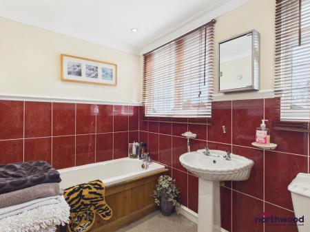 5 bedroom Detached bungalow for sale in Seaville Drive, Pevensey Bay, BN24
