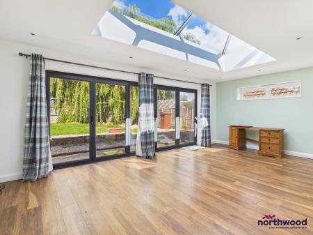 2 bedroom Bungalow to let in Gorringe Drive, Willingdon, Eastbourne, BN20