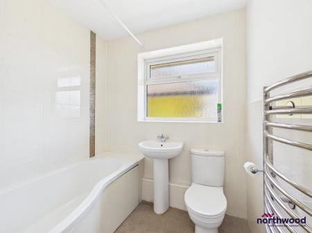 2 bedroom Bungalow to let in Gorringe Drive, Willingdon, Eastbourne, BN20