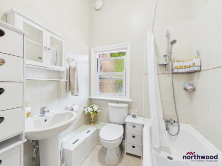 1 bedroom Flat to let in Filsham Road, St. Leonards-On-Sea, TN38