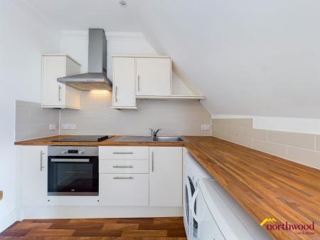 1 bedroom Flat to let in South Street, Little Chelsea, Eastbourne, BN21