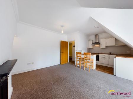 1 bedroom Flat to let in South Street, Little Chelsea, Eastbourne, BN21