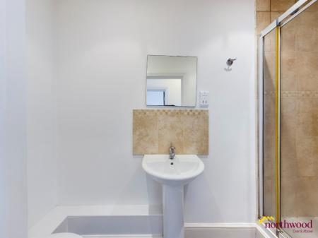 1 bedroom Flat to let in South Street, Little Chelsea, Eastbourne, BN21