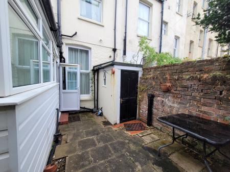1 bedroom Flat to let in Pevensey Road, Eastbourne, BN22