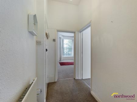 1 bedroom Flat to let in Pevensey Road, Eastbourne, BN22