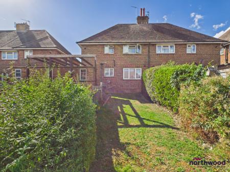 1 bedroom Flat for sale in Poynings Drive, Hangleton, Brighton and Hove, BN3
