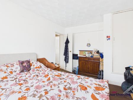 1 bedroom Flat for sale in Poynings Drive, Hangleton, Brighton and Hove, BN3