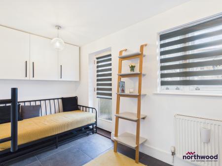 3 bedroom Town house to let in Lismore Road, Town Centre, Eastbourne, BN21