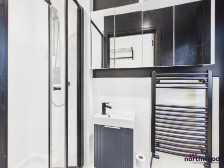 3 bedroom Town house to let in Lismore Road, Town Centre, Eastbourne, BN21