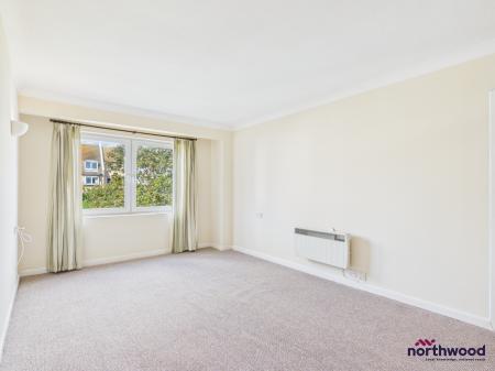 1 bedroom Flat to let in St Leonards Road, Upperton, Eastbourne, BN21