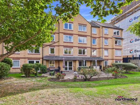 1 bedroom Flat to let in St Leonards Road, Upperton, Eastbourne, BN21