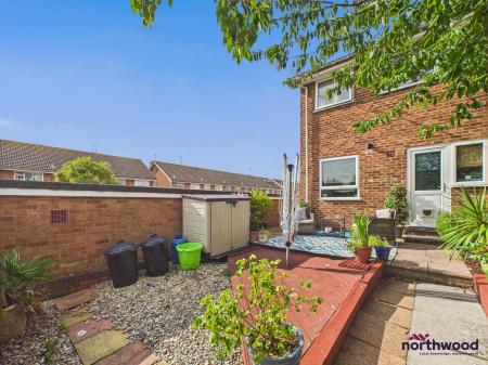 2 bedroom Terraced House to let in Percival Road, Hampden Park, Eastbourne, BN22