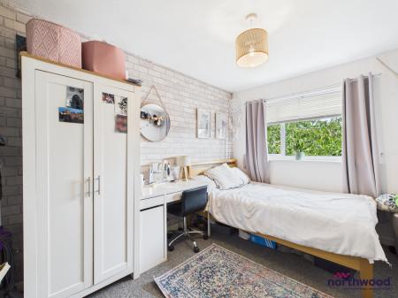 2 bedroom Terraced House to let in Percival Road, Hampden Park, Eastbourne, BN22