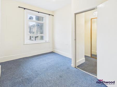 1 bedroom Ground floor flat to let in Cavendish Place, Town Centre, Eastbourne, BN21