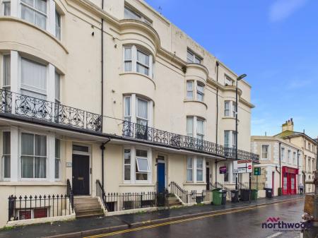 Cavendish Place, Town Centre, Eastbourne, BN21
