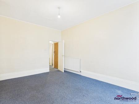 1 bedroom Ground floor flat to let in Cavendish Place, Town Centre, Eastbourne, BN21
