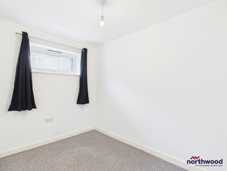 2 bedroom Semi-detached house to let in Lushington Lane, Town Centre, Eastbourne, BN21