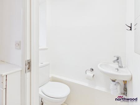 2 bedroom Semi-detached house to let in Lushington Lane, Town Centre, Eastbourne, BN21