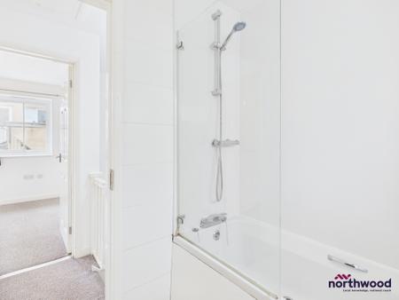 2 bedroom Semi-detached house to let in Lushington Lane, Town Centre, Eastbourne, BN21